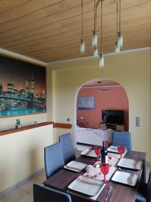 Casa Dei Fiori Villa Sarakinadhon Bagian luar foto
